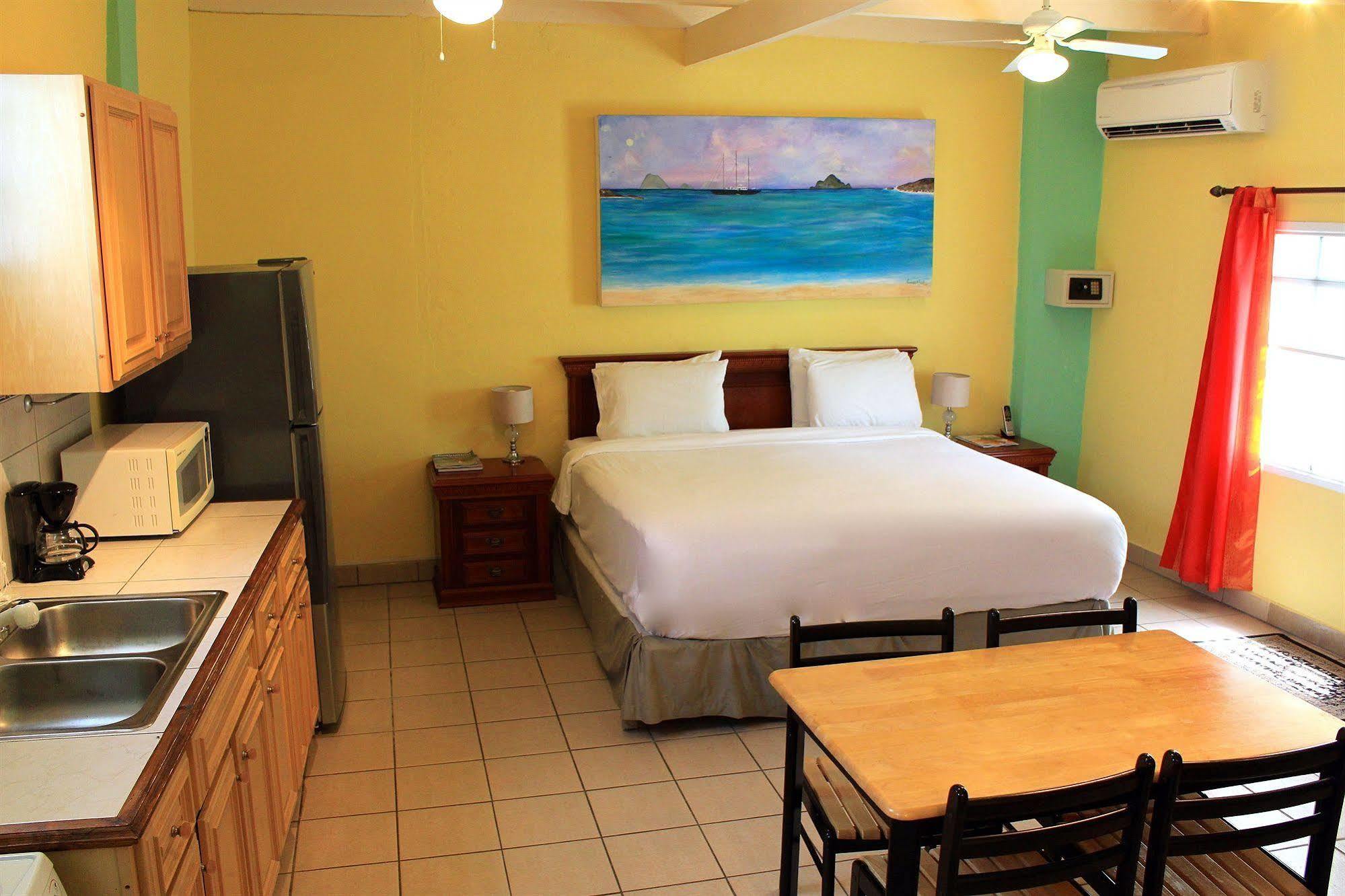 Azure Hotel And Art Studio Simpson Bay Eksteriør bilde